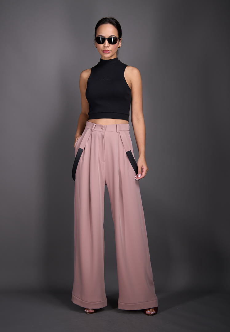 Front view of SET 2 in 1: Cotton Top :: Silk Pants – East Vibe, worn by a model.

